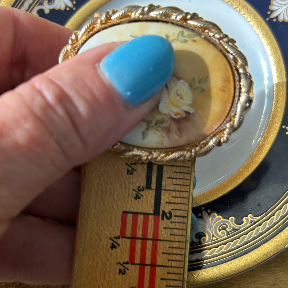 Vintage Hand-Painted Robins Cameo Pendant Brooch - Picture 7 of 7